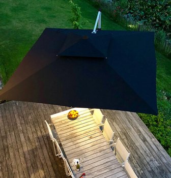 From sun to sunset: extend your summer evenings with your own Solero parasol.