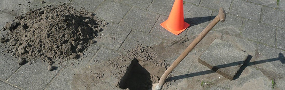 How to pour a ground anchor